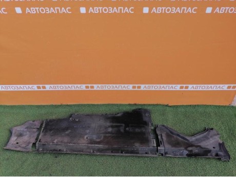 Audi A6 C7 защита днища антигравийная правая к-кт деф