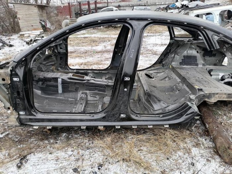 Audi A6 C7 порог левый