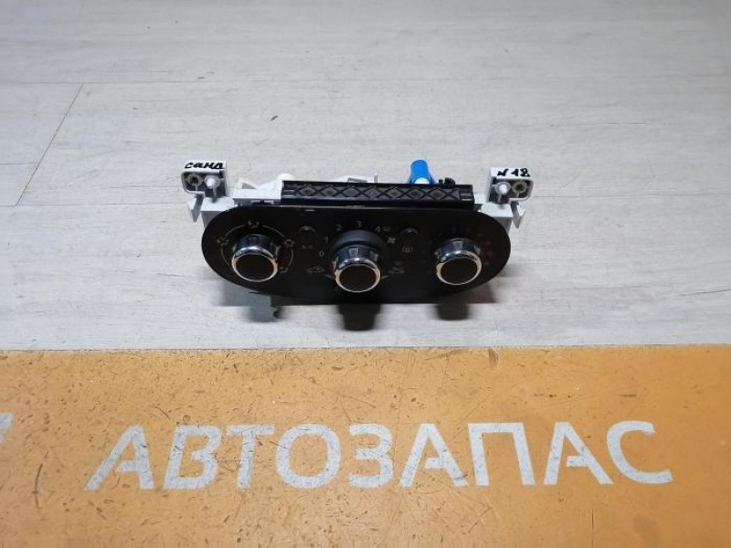 Sandero №18 блок управления кондиционером