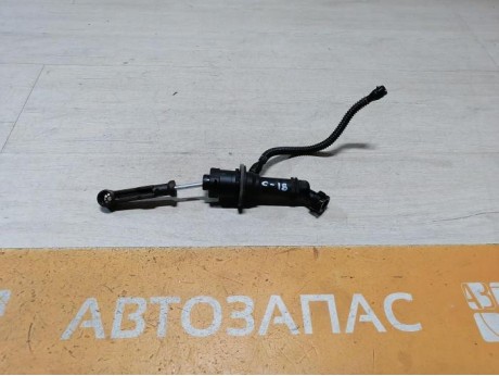 Sandero №18 цилиндр сцепления главный