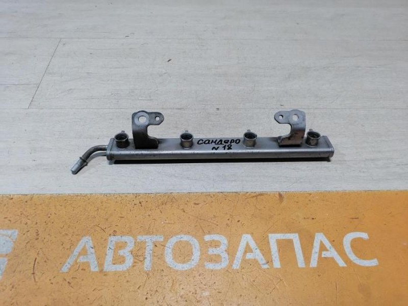 Sandero №18 рампа топливная H4M