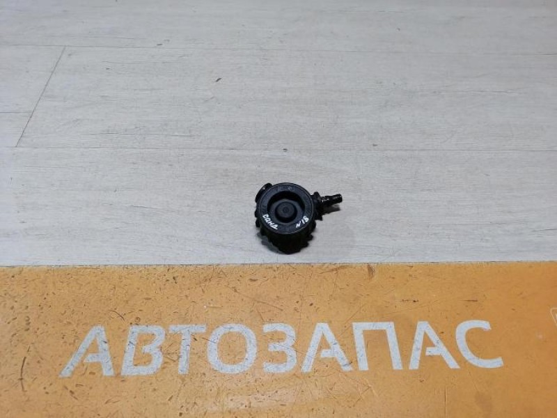 Sandero №18 клапан прокачки сцепления