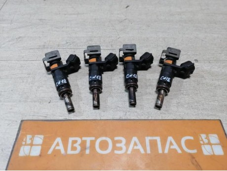 Sandero №18 форсунка топливная H4M