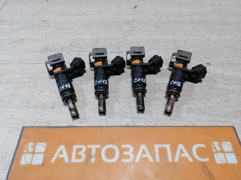 Sandero №18 форсунка топливная H4M