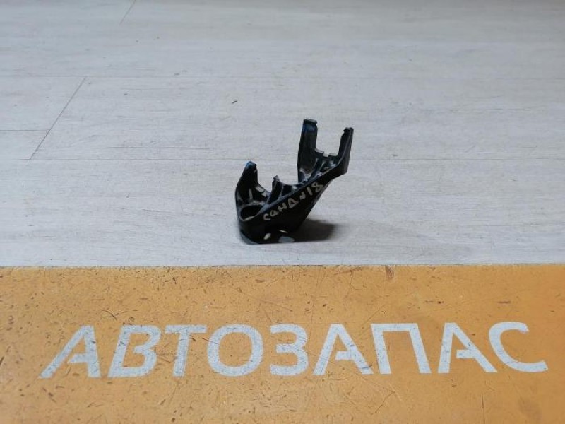 Sandero №18 фиксатор тросов кулисы кронштейн