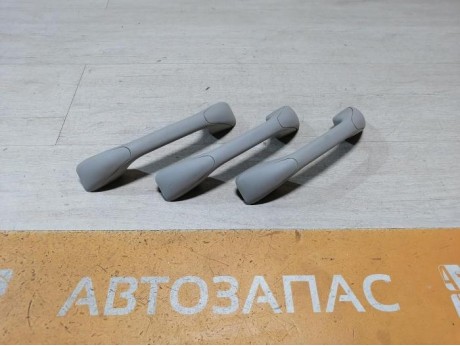 Sandero №18 ручка потолка