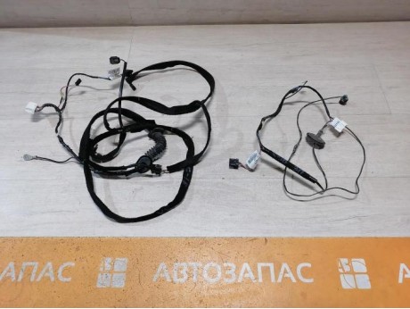Sandero №18 проводка багажника правая