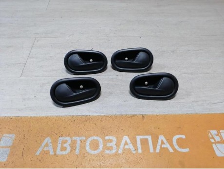 Sandero №18 ручка двери внутренняя черная левая