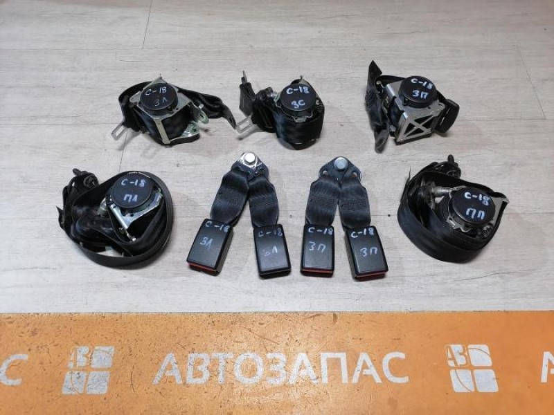 Sandero №18 ремень безопасности задний средний