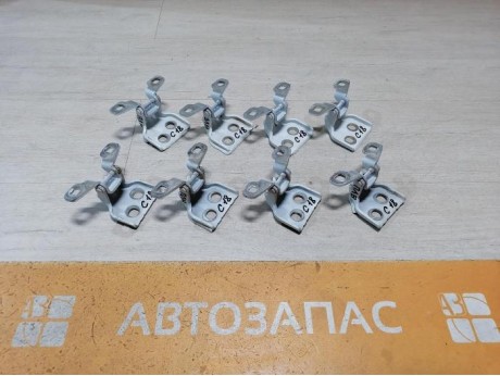 Sandero №18 петля двери