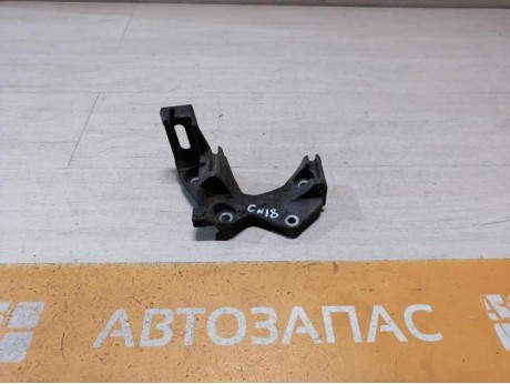 Sandero №18 кронштейн генератора H4M