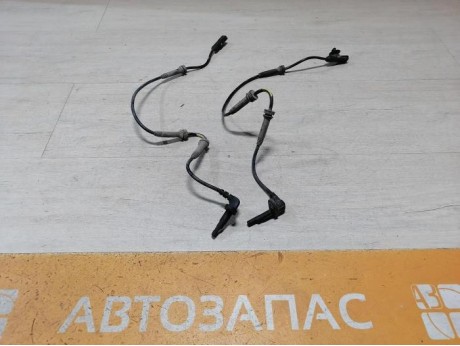 Sandero №18 датчик абс передний