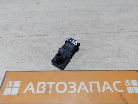 Sandero №18 датчик абсолютного давления