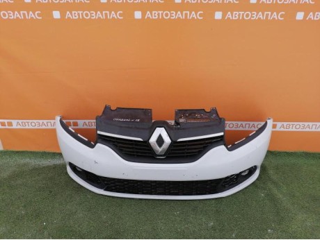 Sandero №18 бампер передний в сборе деф