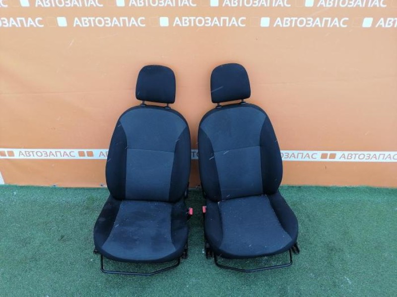 Sandero №18 сиденье переднее к-кт