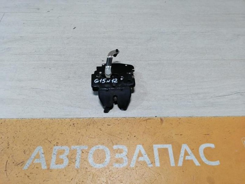 Almera G15 №12 замок багажника