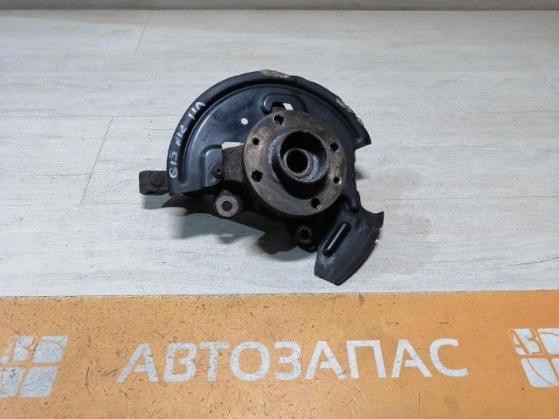 Almera G15 №12 кулак левый