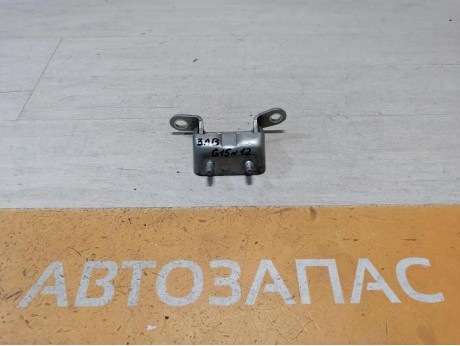 Almera G15 №12 петля двери задняя левая верхняя