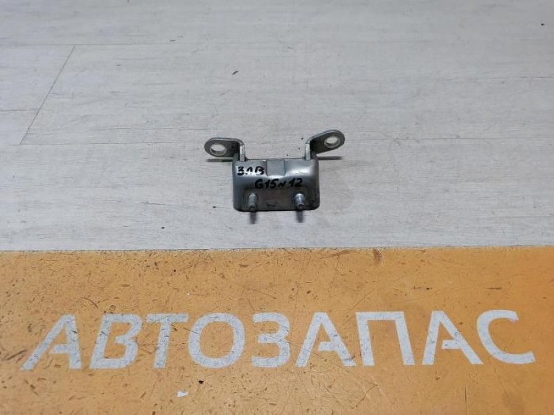 Almera G15 №12 петля двери задняя левая верхняя