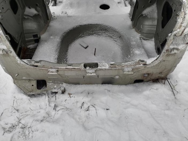 Almera G15 №12 панель задняя ниша под запаску