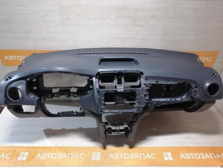 Sandero №18 торпедо деф