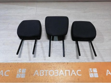 Sandero №17 подголовник заднего дивана к-кт