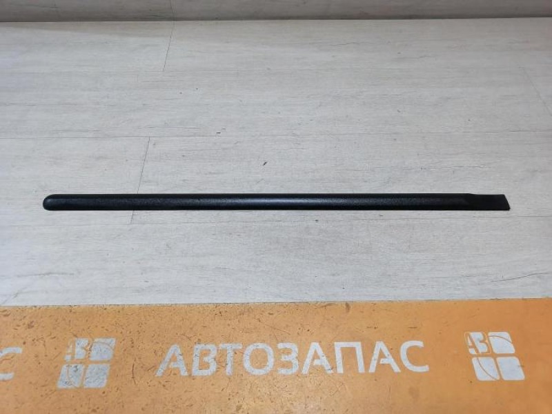 Logan ф1 №2 молдинг двери задний деф
