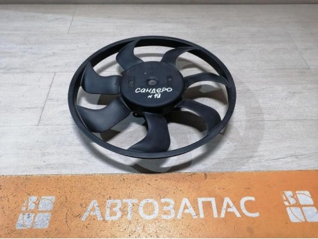 Sandero №19 моторчик вентилятора охлаждения двигателя с крыльчаткой