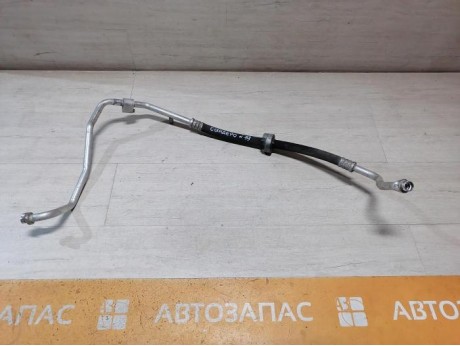 Sandero №19 трубка кондиционера толстая длинная 924541130