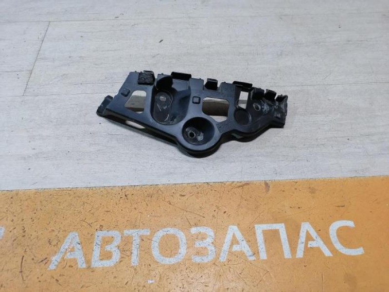 Sandero №19 крепление заднего бампера правое