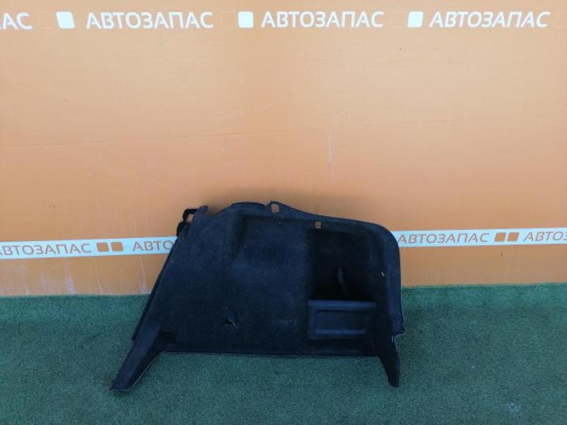Rapid №3 обшивка багажника правая дев