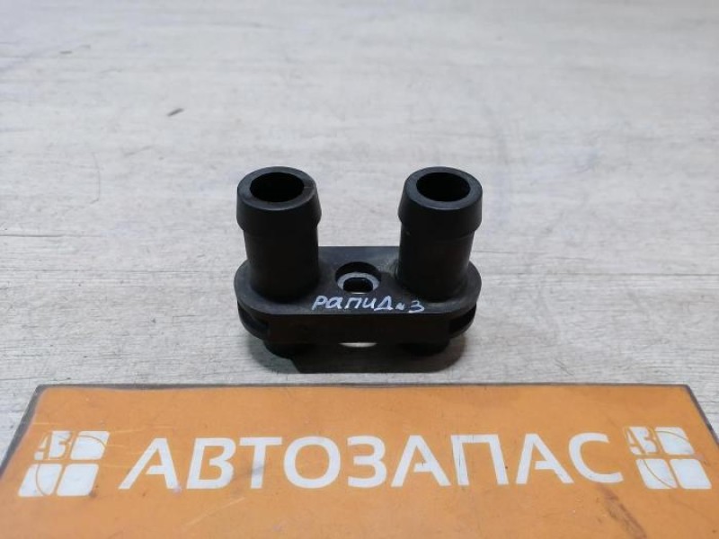 Rapid №3 фланец радиатора печки