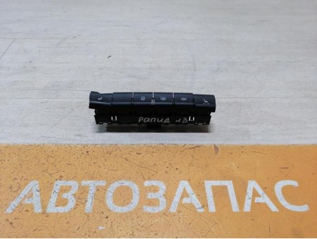 Rapid №3 блок кнопок подогрева сидений руля стекла деф