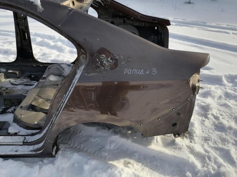 Rapid №3 задняя часть кузова крыло панель