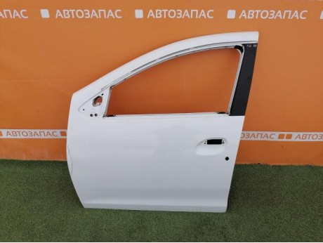 Logan №52 дверь передняя левая деф