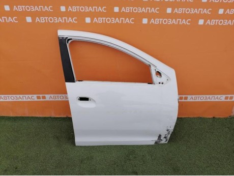 Logan №52 дверь передняя правая деф