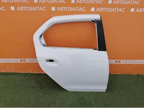 Logan №52 дверь задняя правая