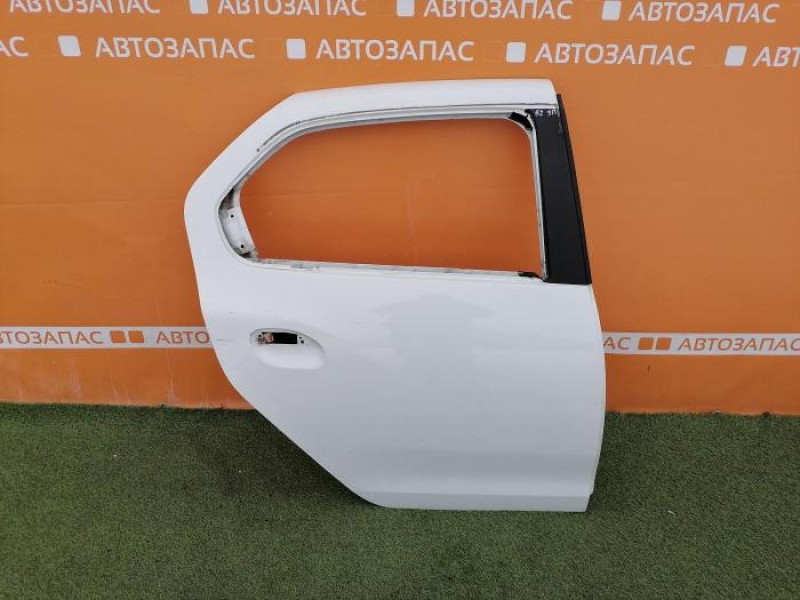 Logan №52 дверь задняя правая