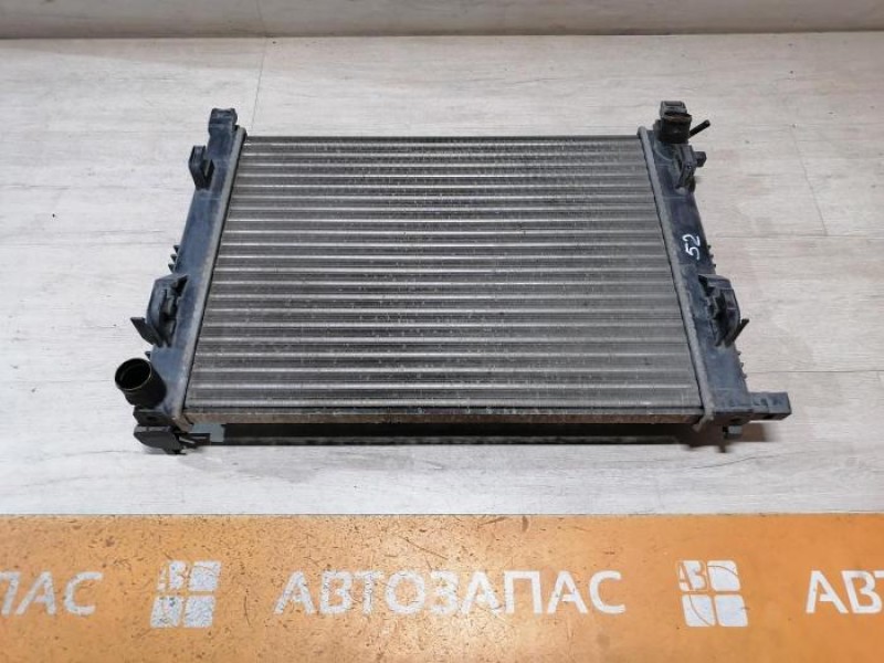 Logan №52 радиатор охлаждения двигателя не ориг деф