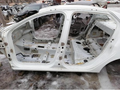 Logan №52 порог левый с сапожком