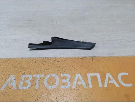 Corolla №4 уголок жабо левый