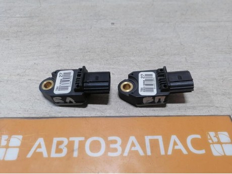 Corolla №4 датчик удара боковой