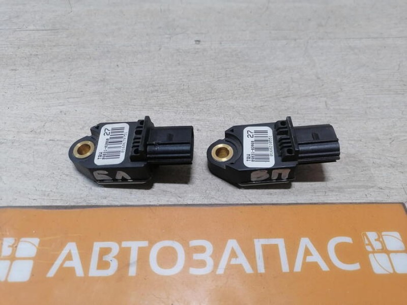Corolla №4 датчик удара боковой