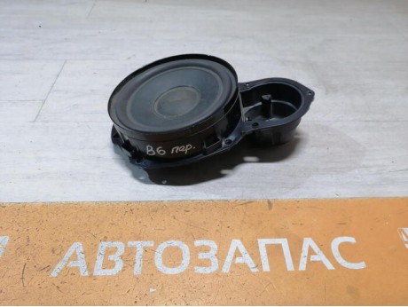 Passat B6 динамик передний
