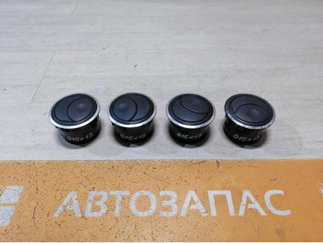 Almera G15 №13 дефлектор торпедо хром