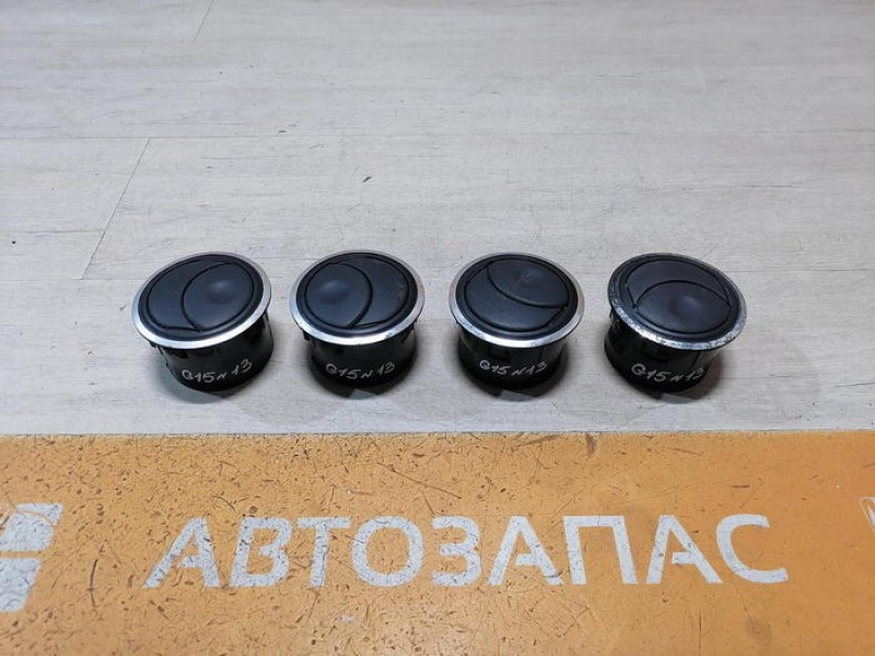 Almera G15 №13 дефлектор торпедо хром