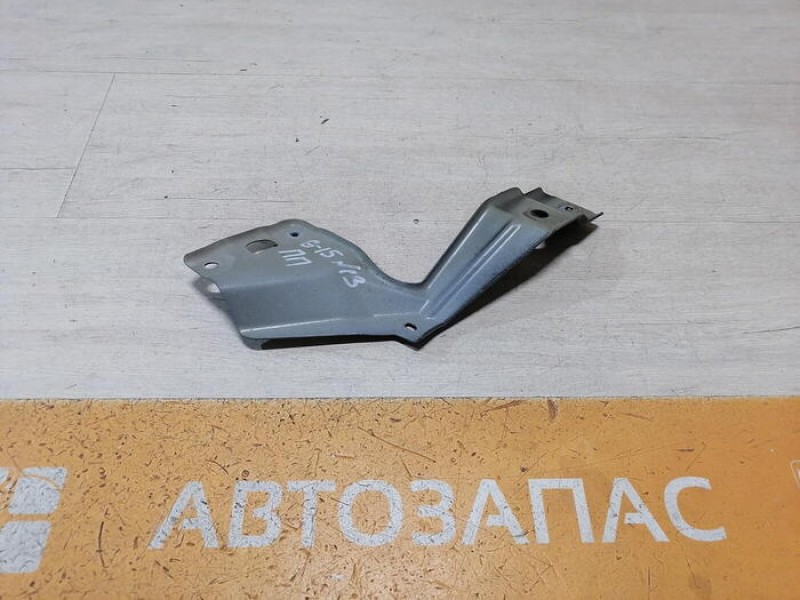 Almera G15 №13 кронштейн крыла передний правый