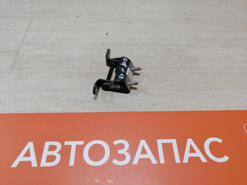 Almera G15 №13 петля двери задняя правая верхняя
