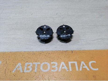 Almera G15 №13 моторчик зеркала