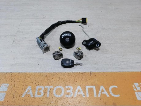 Almera G15 №13 замок зажигания к-кт